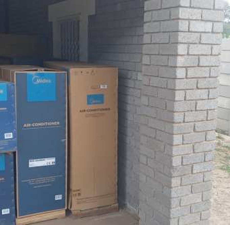 Midea air conditioning units in stock